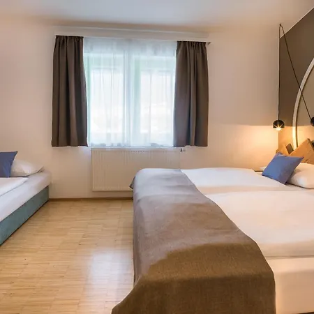 菊法维普塔尔酒店 施泰纳赫布伦纳