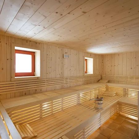 菊法维普塔尔酒店